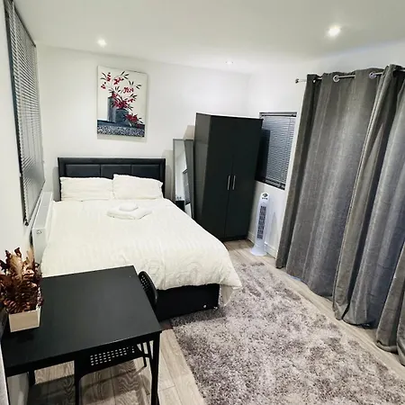 Appartement Cosy And Comfy à Londres Extérieur photo